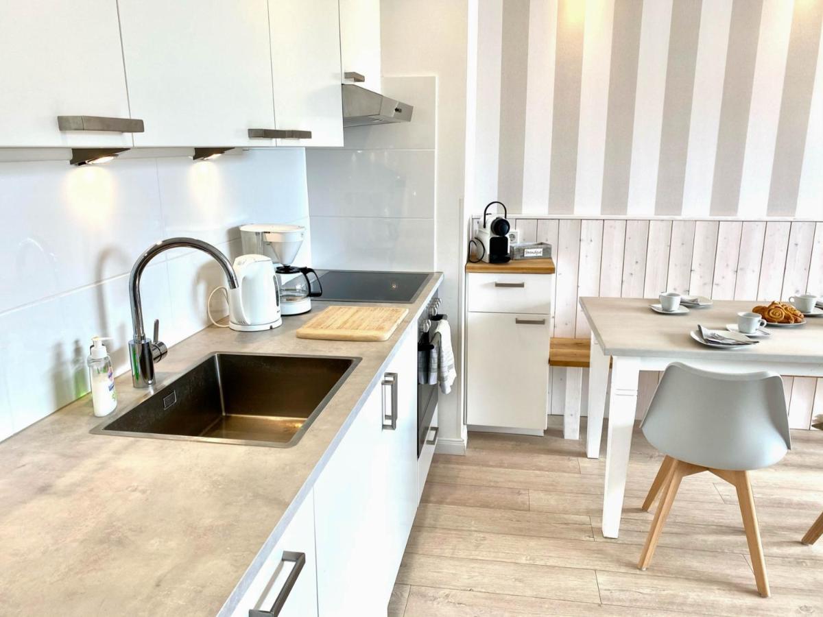 Appartamento Kleines Mollymook Wenningstedt-Braderup Esterno foto